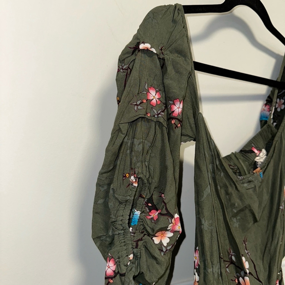 Women's JAASE Shorts Romper Size L Green Floral missing belt - Picture 3 of 10